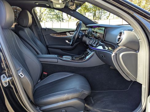 Used 2021 Mercedes-Benz E 350 Sedan image 27