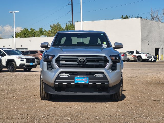 Used 2025 Toyota Tacoma SR5 AWD/4WD image 9