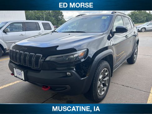 Used 2022 Jeep Cherokee Trailhawk w/ Trailer Tow Group AWD/4WD image 1