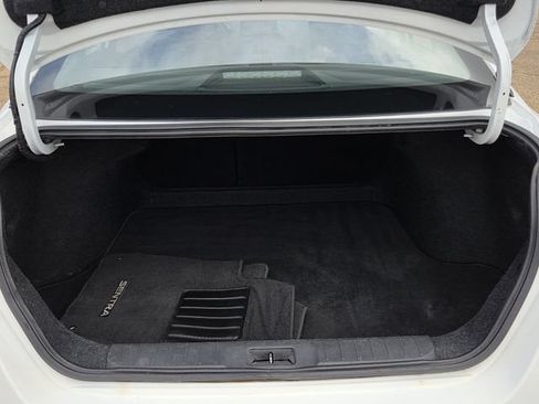 Used 2022 Nissan Sentra SV FWD image 24