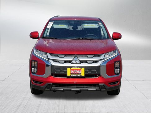 Used 2025 Mitsubishi Outlander Sport SE AWD/4WD image 2