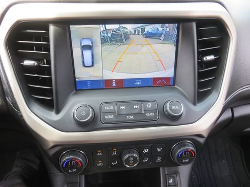 Used 2019 GMC Acadia Denali w/ Technology Package AWD/4WD image 19