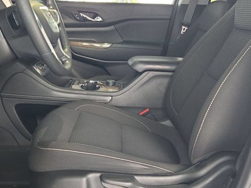 Used 2022 GMC Acadia SLE w/ LPO, Floor Liner Package FWD image 21