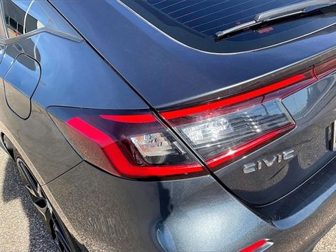 Used 2025 Honda Civic Sport image 27