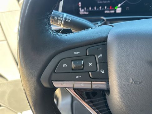 Used 2022 Cadillac Escalade ESV Sport w/ Touring Package image 17