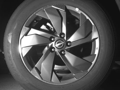 Used 2025 Nissan Rogue SV FWD image 15