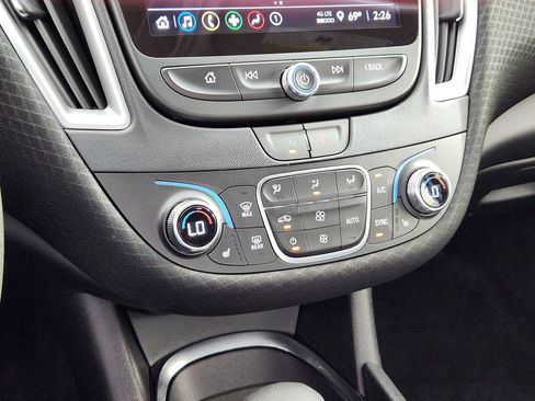 Used 2025 Chevrolet Malibu LT FWD image 24