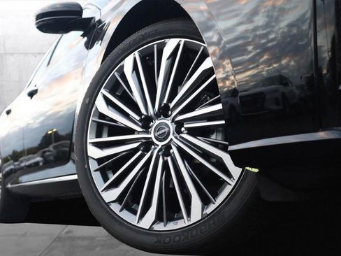 New 2025 Nissan Altima 2.5 SL image 3