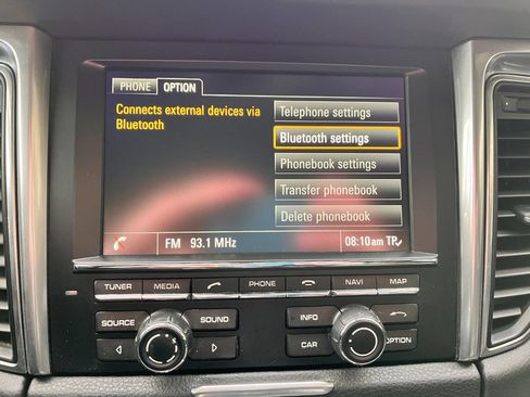 Used 2015 Porsche Macan Turbo image 15