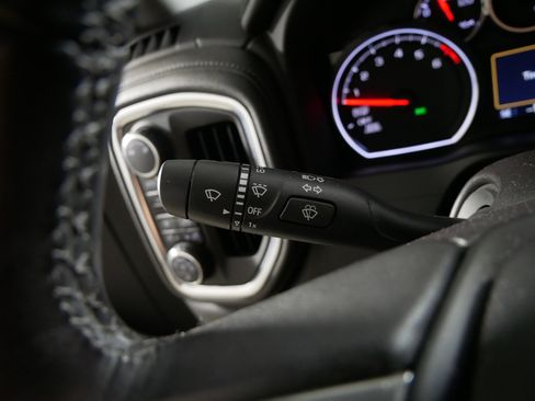 Certified 2019 Chevrolet Silverado 1500 LTZ w/ LTZ Convenience Package image 30