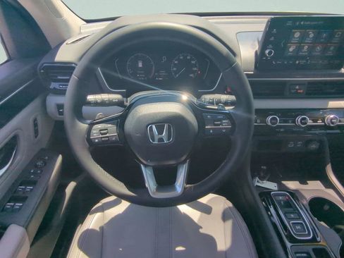 Used 2024 Honda Pilot EX-L image 12