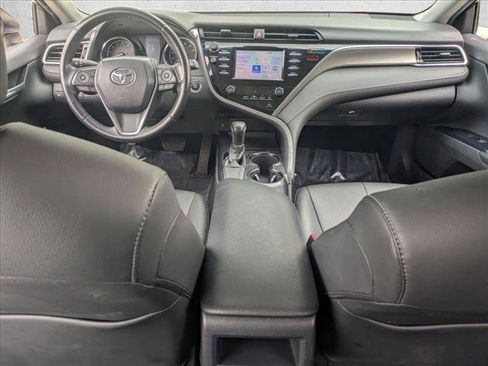 Used 2018 Toyota Camry SE image 15