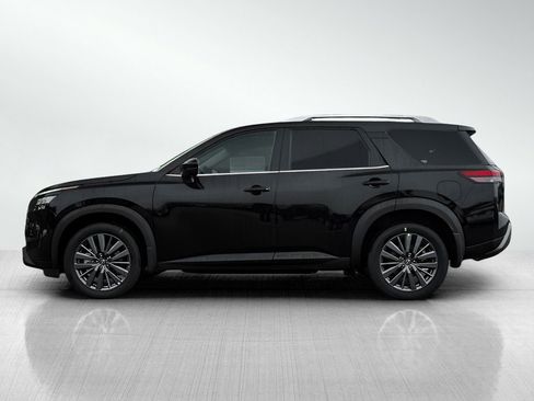 New 2025 Nissan Pathfinder SL w/ SL Premium Package image 4
