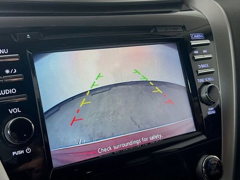 Used 2018 Nissan Murano SV image 15