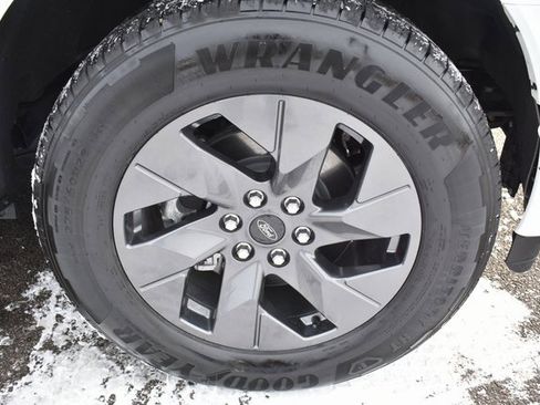 Used 2024 Ford F150 Lightning Lariat image 56