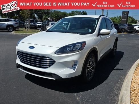 Used 2021 Ford Escape Titanium FWD image 1