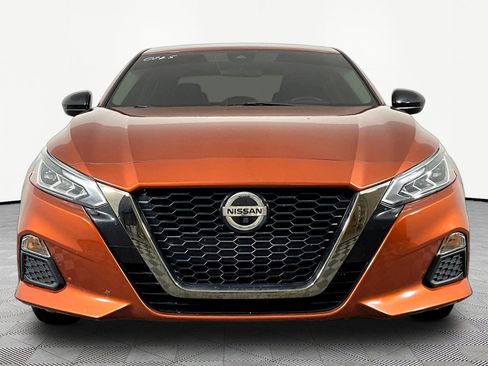 Used 2022 Nissan Altima 2.5 SR FWD image 2