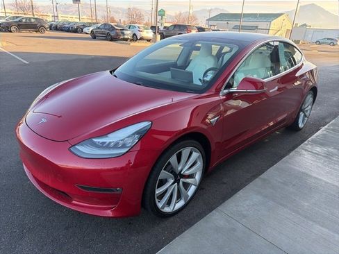 Used 2019 Tesla Model 3 Performance image 3