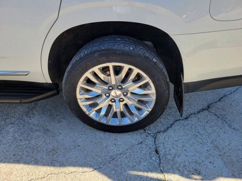 Used 2023 GMC Yukon Denali image 8