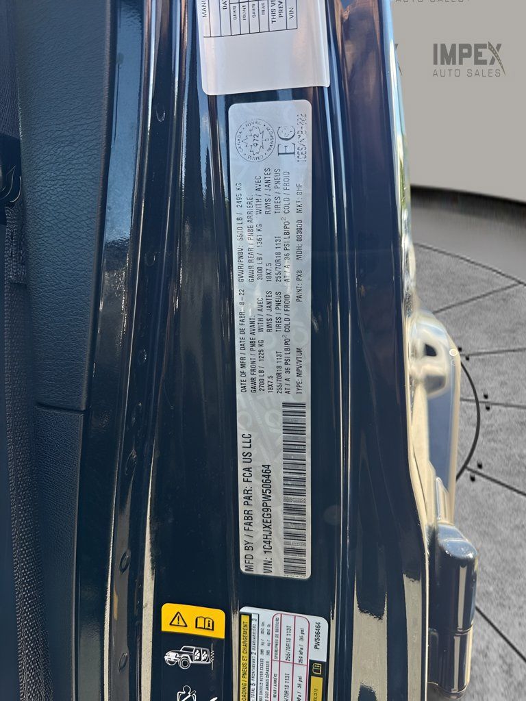 Used 2023 Jeep Wrangler Unlimited Sahara w/ Cold Weather Group AWD/4WD image 36