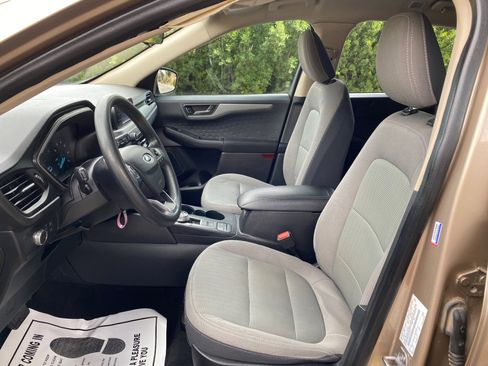 Used 2020 Ford Escape S image 34