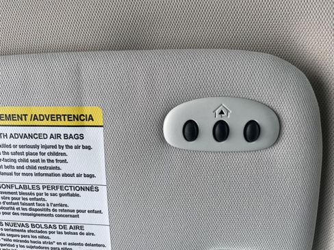 Used 2022 Ford Edge SEL w/ Convenience Package image 18