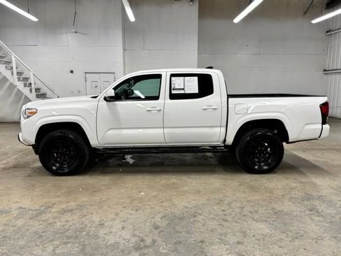 Certified 2023 Toyota Tacoma SR AWD/4WD image 4