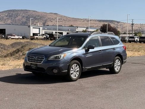 Used 2016 Subaru Outback 2.5i Premium AWD/4WD image 7
