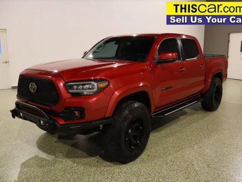 Used 2019 Toyota Tacoma SR5 image 3