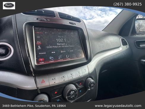 Used 2014 Dodge Journey SXT w/ Flexible Seating Group image 21