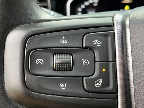 Used 2024 GMC Sierra 1500 SLT image 15