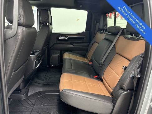 Used 2024 Chevrolet Silverado 1500 High Country w/ High Country Premium Package image 17