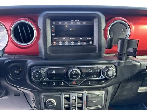 Used 2018 Jeep Wrangler Unlimited Rubicon w/ LED Lighting Group image 16