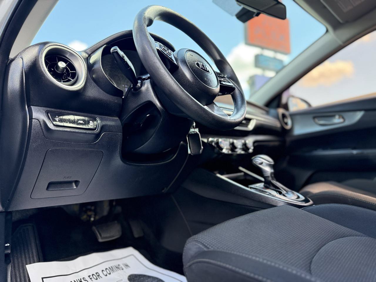 Used 2020 Kia Forte LXS FWD image 8