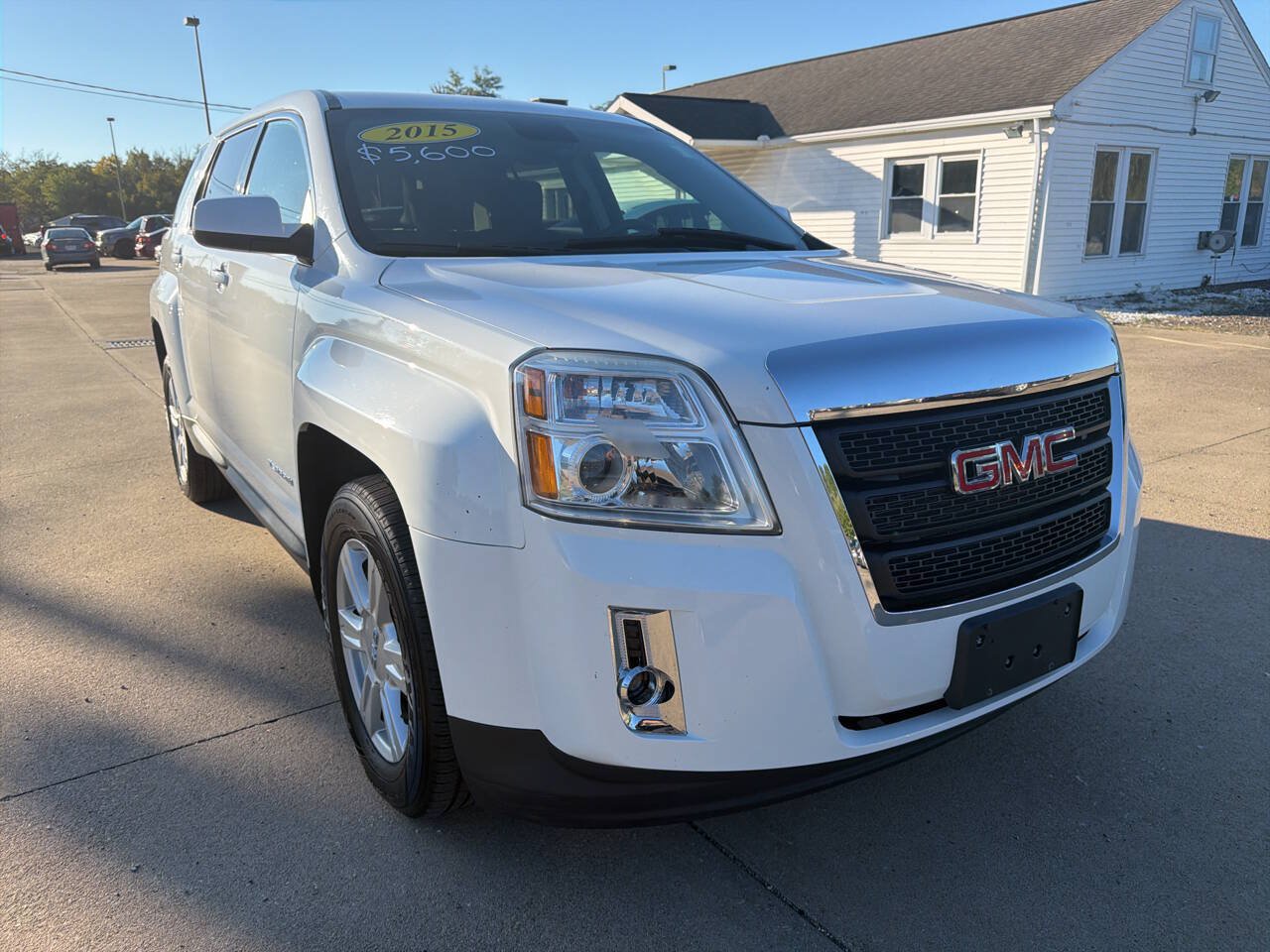 Used 2015 GMC Terrain SLE AWD/4WD image 2