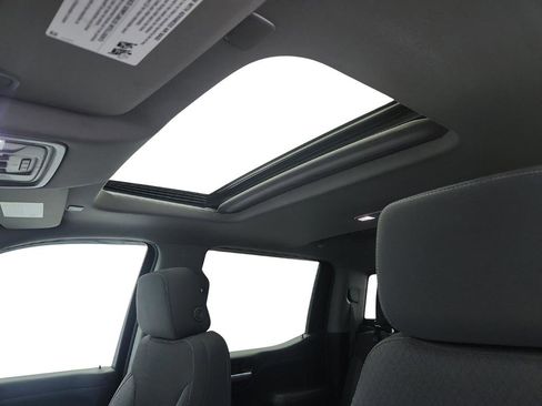 Used 2021 Chevrolet Silverado 1500 RST image 13