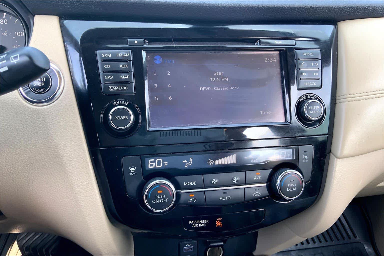 Used 2017 Nissan Rogue SL w/ SL Premium Package FWD image 15