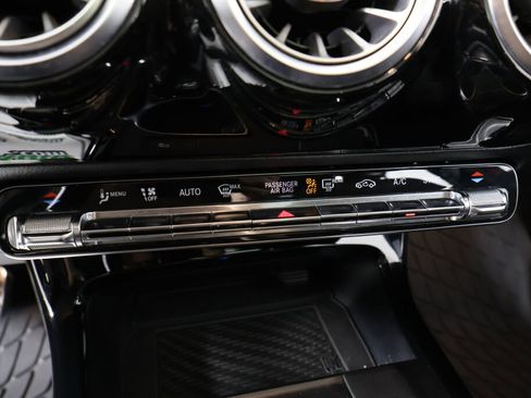 Used 2021 Mercedes-Benz A 220 A 220 4MATIC image 37