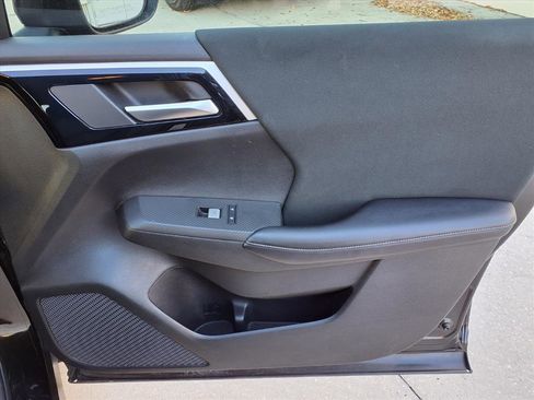 Used 2024 Mitsubishi Outlander ES image 10