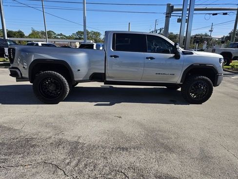 Used 2024 GMC Sierra 3500 Denali Ultimate image 5