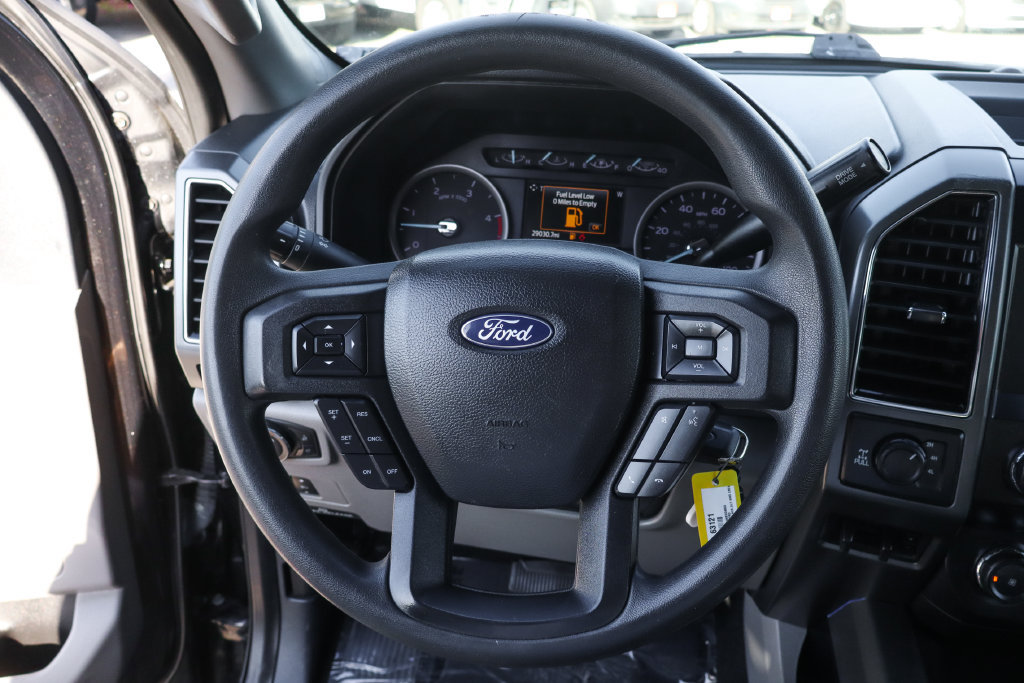 Used 2022 Ford F250 XLT w/ Black Appearance Package AWD/4WD image 25
