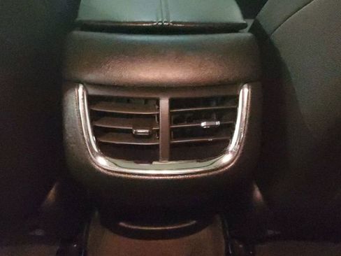 Used 2023 Chevrolet Malibu LT image 13