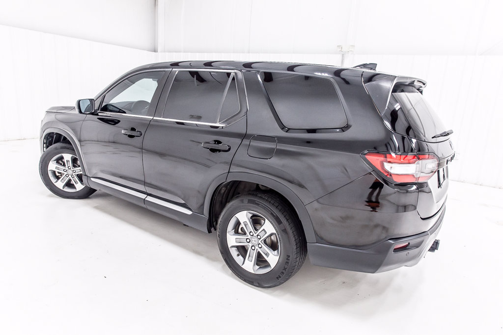 Used 2023 Honda Pilot EX-L image 4