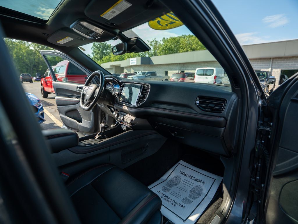 Used 2025 Dodge Durango R/T AWD/4WD image 23