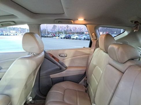 Used 2011 Nissan Murano LE w/ Navigation Pkg image 15
