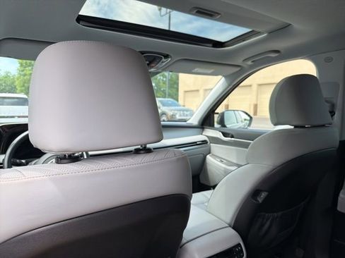 Used 2025 Hyundai Palisade SEL FWD image 30