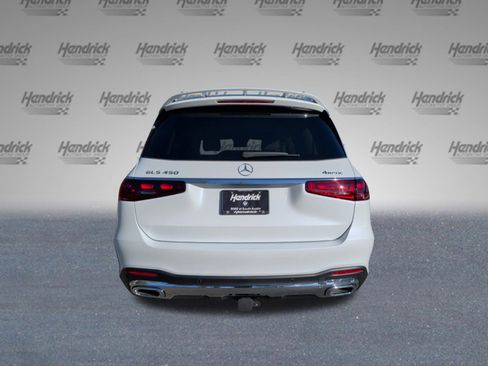 Used 2025 Mercedes-Benz GLS 450 4MATIC image 10