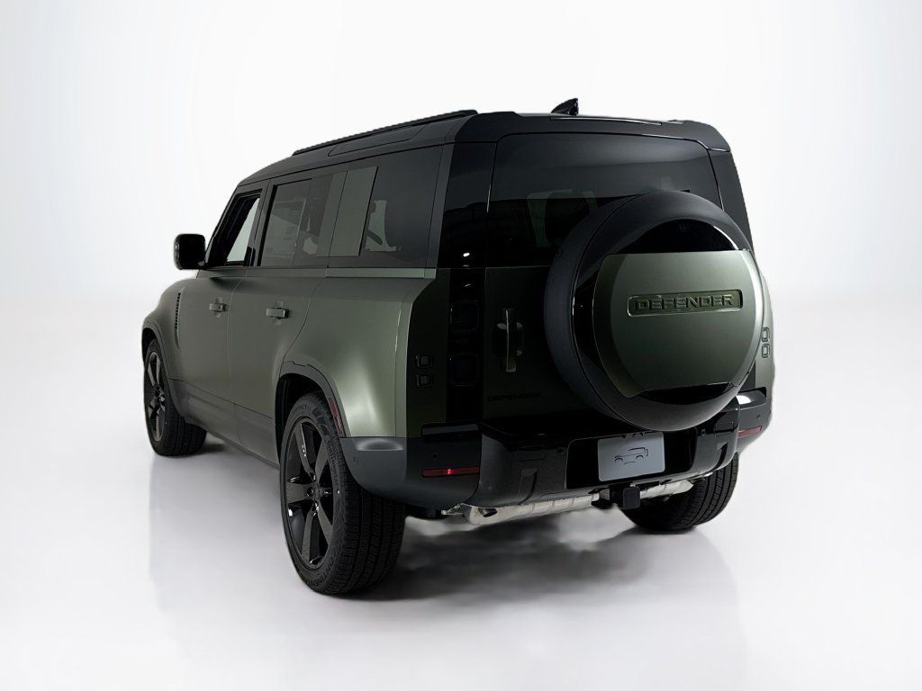 New 2026 Land Rover Defender 110 S AWD/4WD image 3