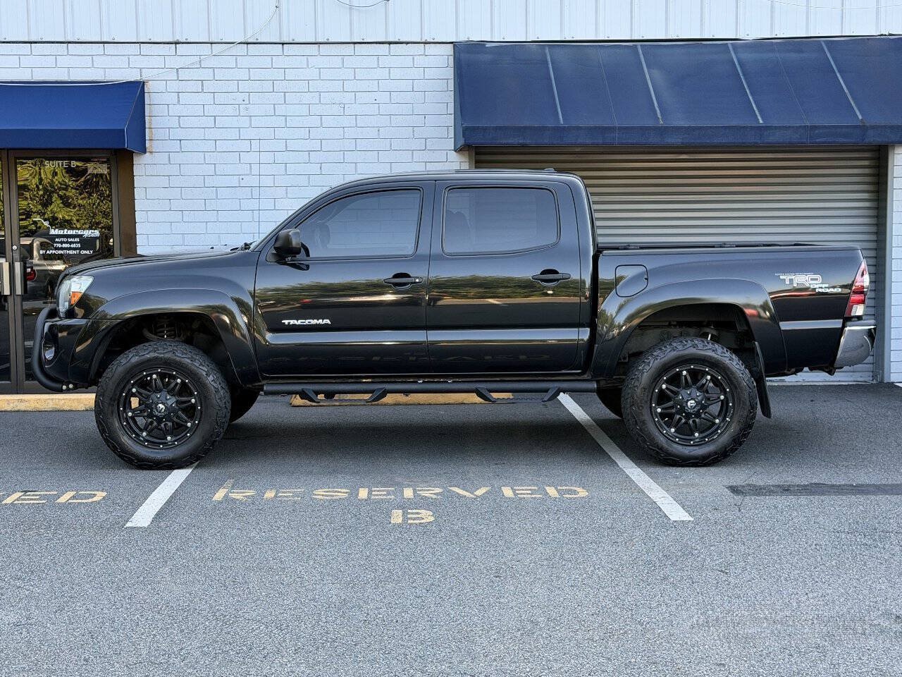 Used 2010 Toyota Tacoma 4x4 Double Cab w/ TRD Off-Road Pkg image 4