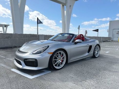 Used 2016 Porsche Boxster Spyder image 1
